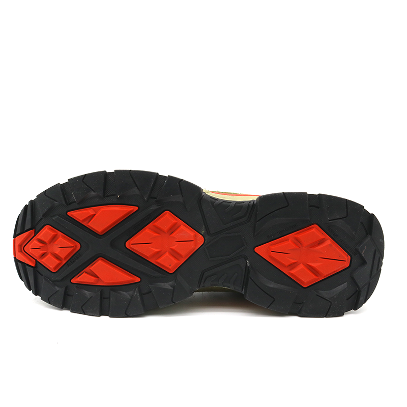 TM284 safety shoes sole