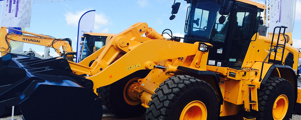 HIGH PERFORM ANCE MORE EASILY AND IMPROVE THE LOADING BUCKET LOADING COEFFICENT.