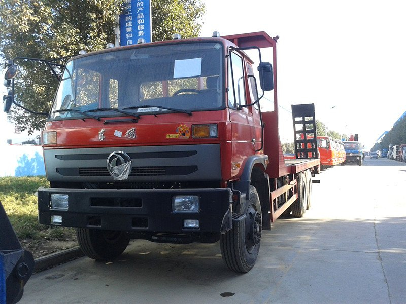 Carro plano del transporte del cargamento del uno mismo de la tonelada 210HP de la marca de fábrica 6X4 20 de Dongfeng