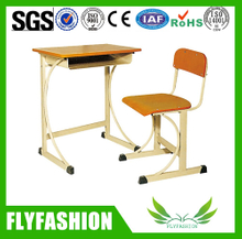 Escritorio y silla de madera (SF-68S) de la escuela de los muebles de la sala de clase