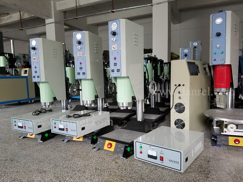 20KHz 2000W Ultrasonic Welding Machine
