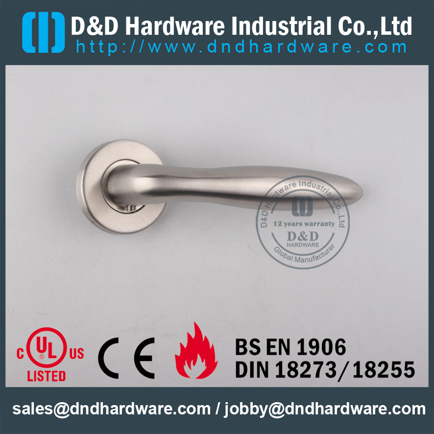 D & D Hardware - Stainless steel Tuas padat menangani DDSH024