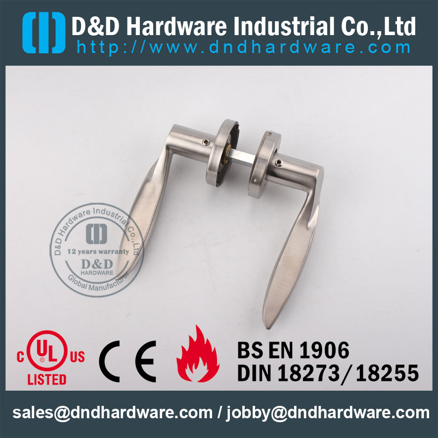 D & Perangkat Keras-CE Menangani Baja Solid Solid Pintu DDSH026