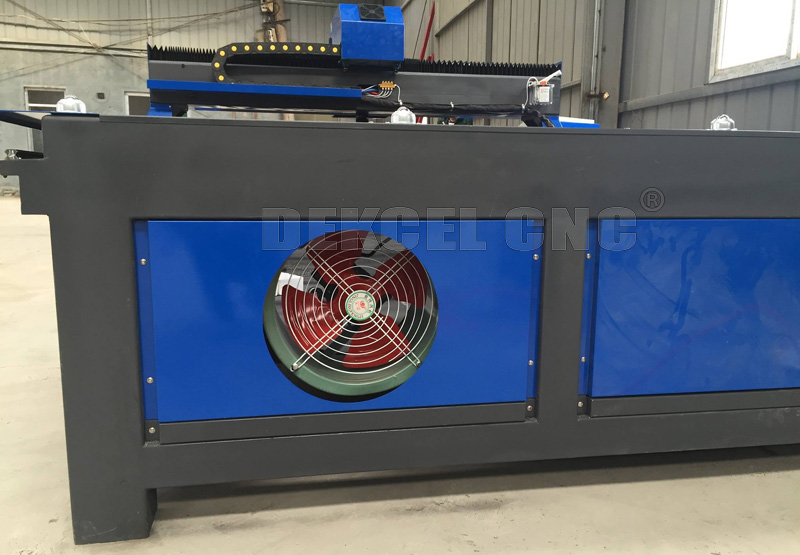 extractor del polvo de la cortadora del plasma del metal del CNC del dekcel