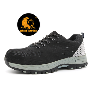 Acid Resistant Steel Toe Anti Static Lightweight Safety Shoes Black