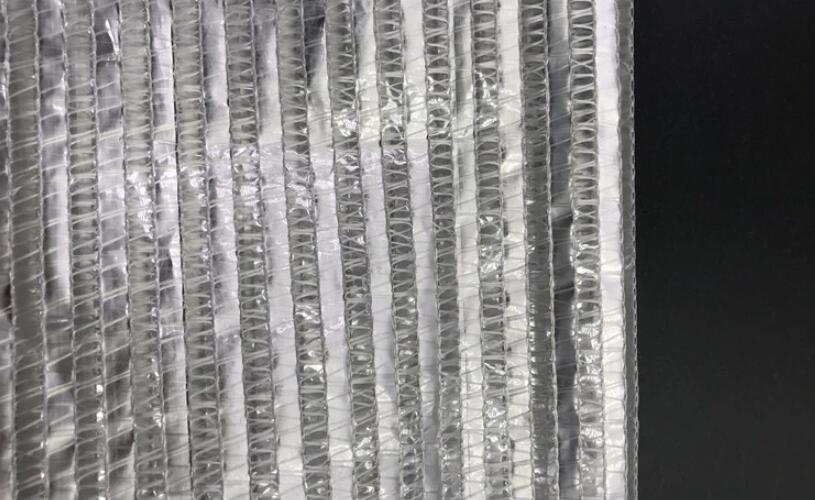 Hoja de aluminio plateada para la protección de las flores.