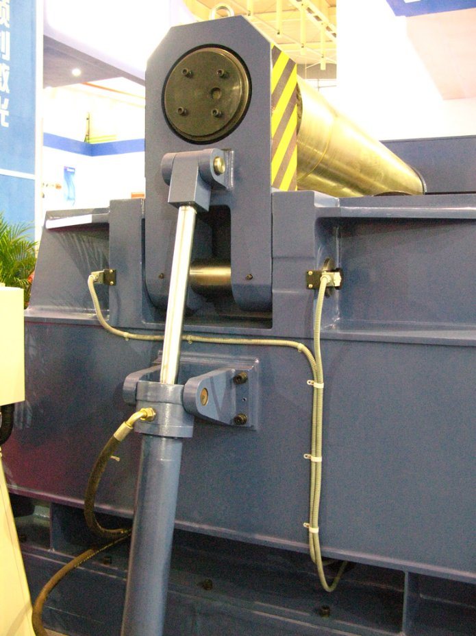 4辊卷板机（W12NC-30X2500）