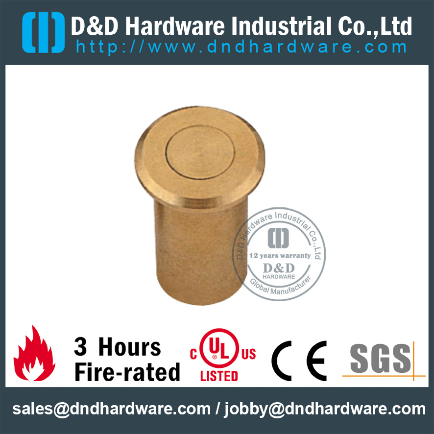 Golpe a prueba de polvo de latón para puertas de acero exteriores con níquel satinado -DDDP003