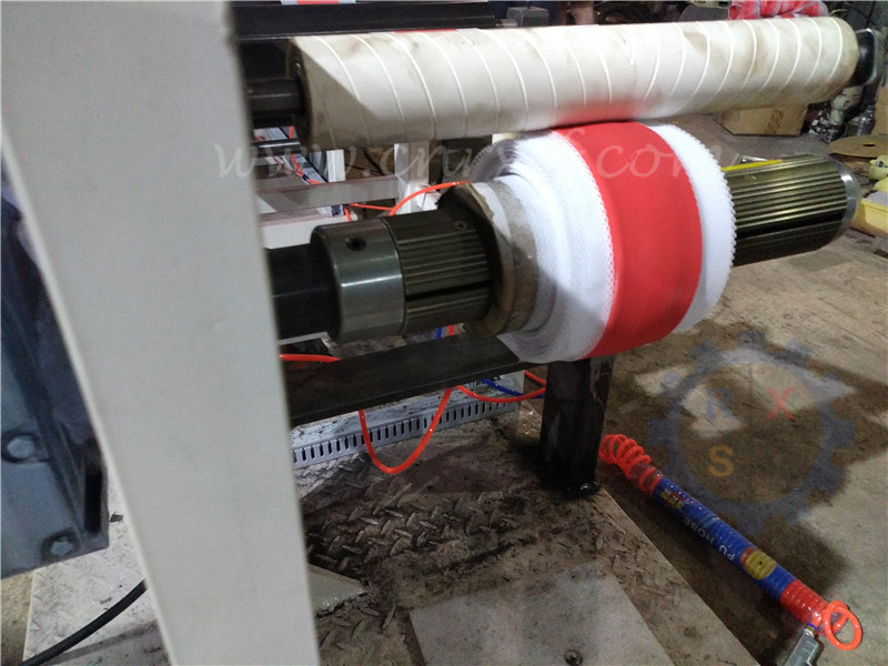 Multi-function narrow type TPE extrusion coating and laminating machine for porous substrates