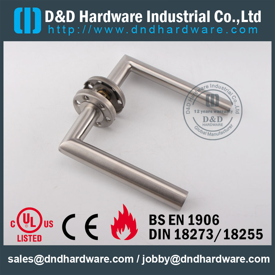 Stainless Steel 316 Modern Berongga Lever Handle untuk Exterior Commercial Door-DDTH026