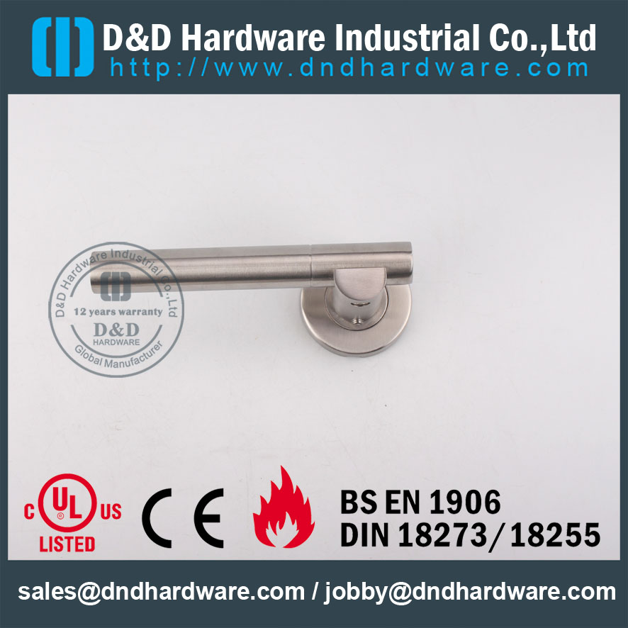 D & D Pemasangan Perangkat Keras Pintu Stainless Steel 304 gagang padat DDSH018