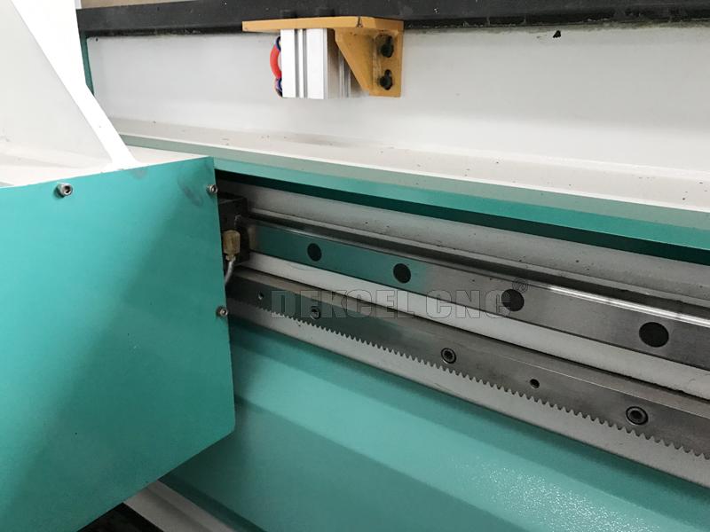 carriles de gu&iacute;a de madera del ranurador del CNC