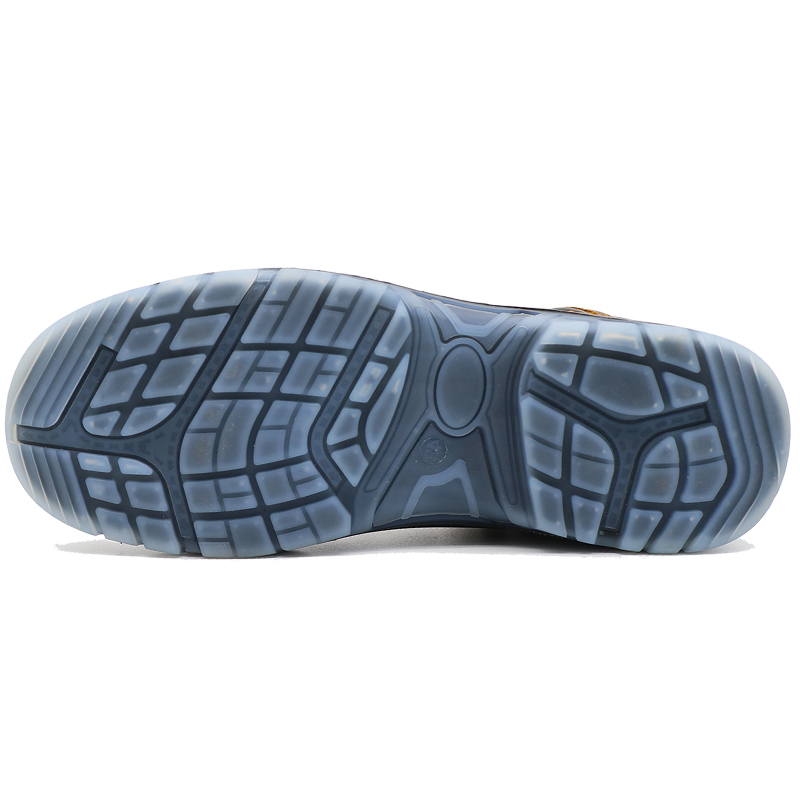 TM196 safety boots sole