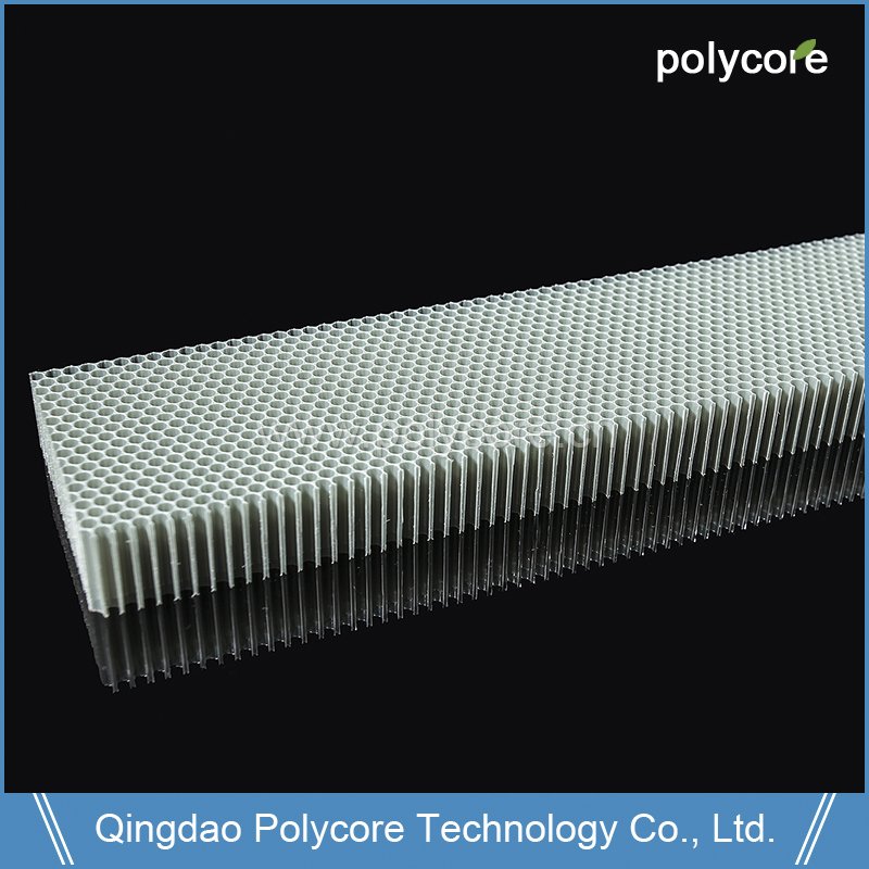 Seguridad y salida de aire PC de larga distancia en forma de panal de suministro de China Polycore