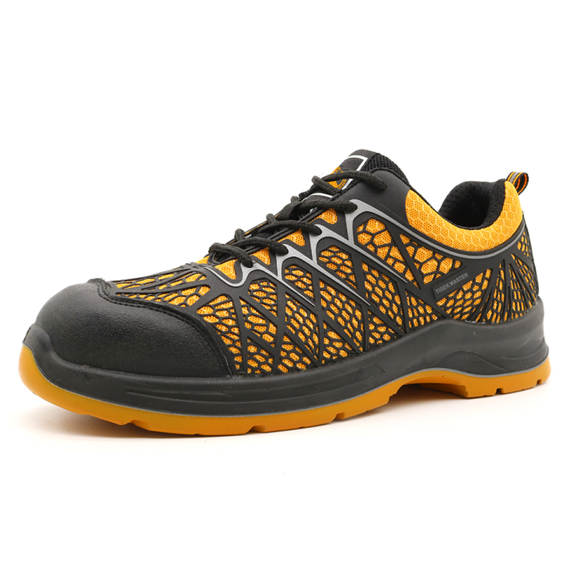 TM211 SAFETY SHOES