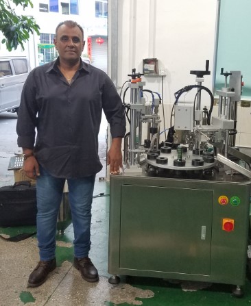 DR-2018T Ultrasonic Plastic Tube Filling Sealing Machine