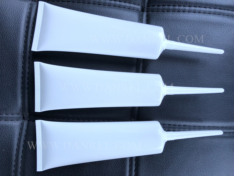 Plastic Tube Sealing Photo