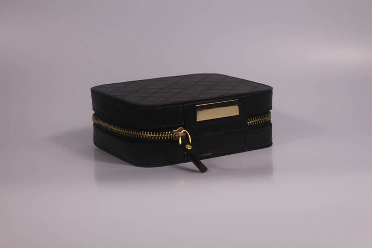 Black Sewing Leather Zipper Closure travel jewelry box