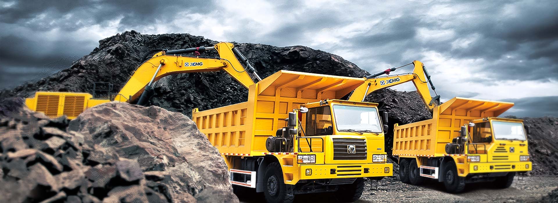 China xcmg excavators and offroad dump truck