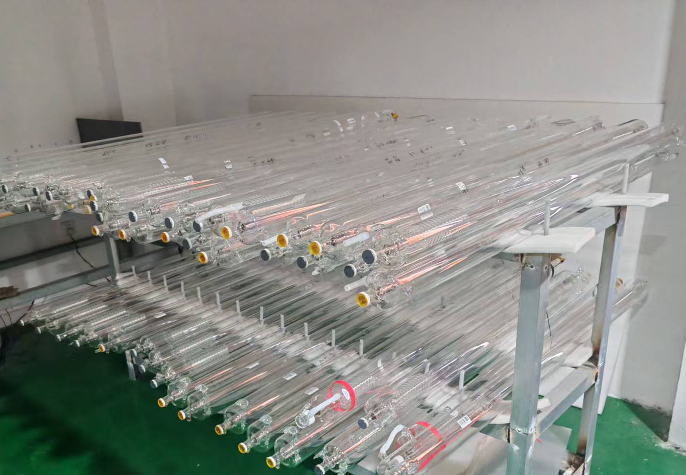 如何选择合适的CO₂激光管功率：激光管选购指南