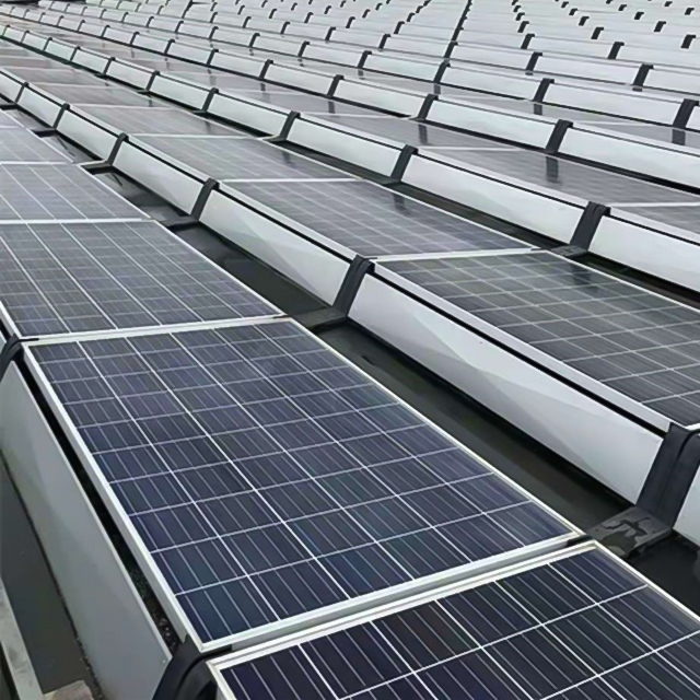 Módulos de panel fotovoltaico de doble vidrio de dos partes Paneles solares fotovoltaicos para techos domésticos 550W