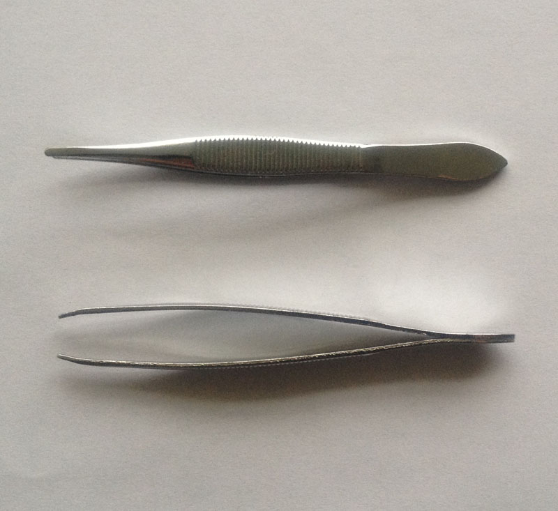 Aluminum tweezer