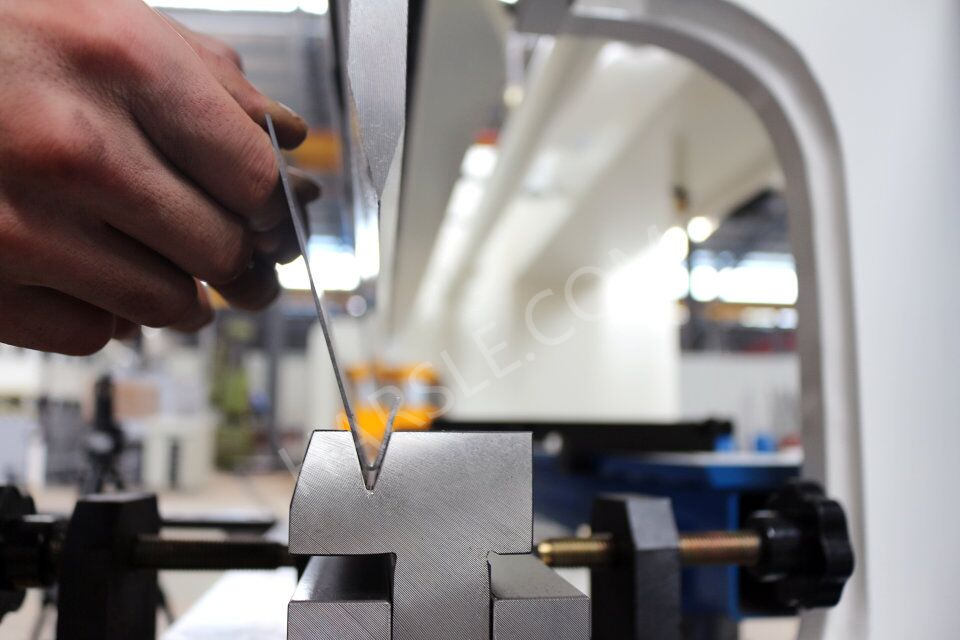 The fundamentals of press brake maintenance HARSLE MACHINE