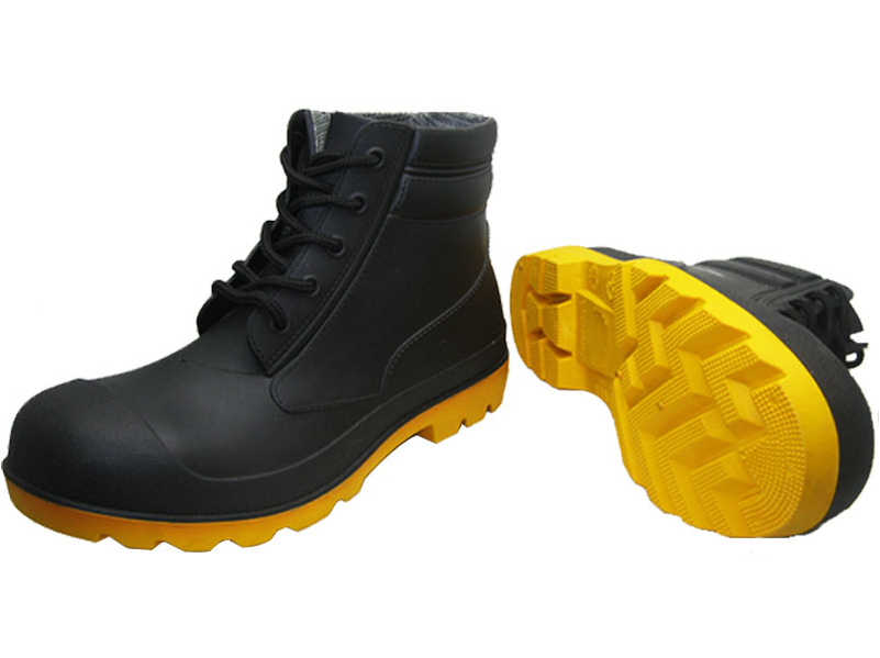Waterproof and chemical resistant ankle pvc boots