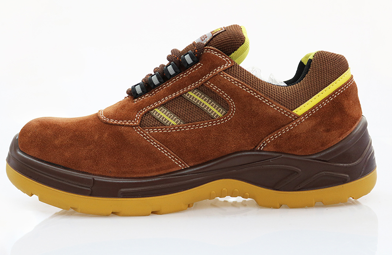 Low ankle sport type safety shoes for men