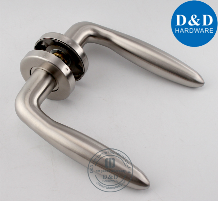 Gagang Pintu Solid Internal-D & D; Perangkat Keras