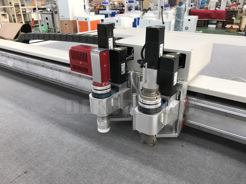 pista de cortador oscilante del cuchillo del CNC del dekcel