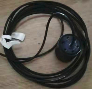 Hidrófono cilíndrico transmisor receptor para dispositivo submarino