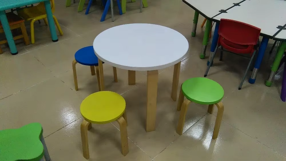 Wholesale Kindergarten Furniture Classroom Table Children Chair Plastic Kid Desk and Chair