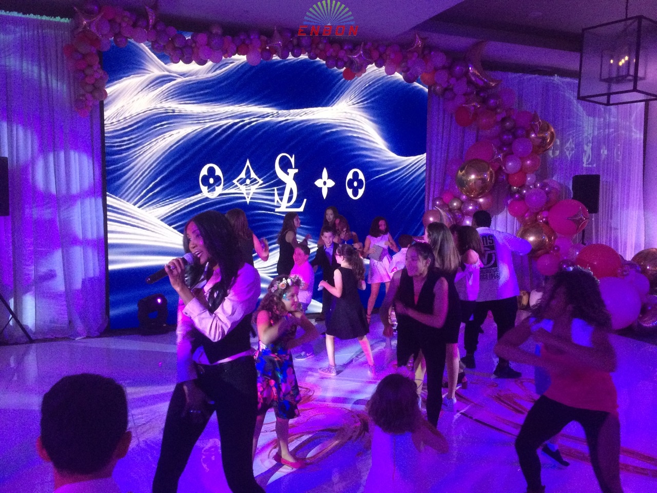 室内租赁LED显示屏