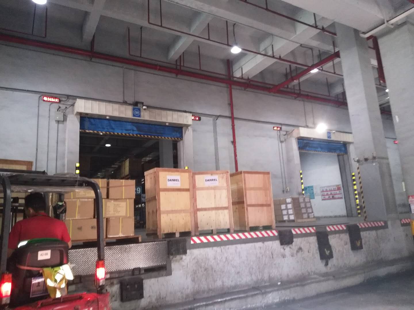 Ultrasonic Welding Machine in the Custom Warehouse