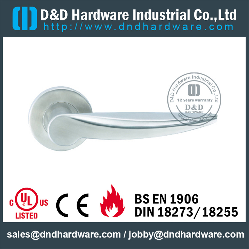 Punho de porta externo da alavanca contínua de aço inoxidável do cromo para as portas de aço-DDSH069