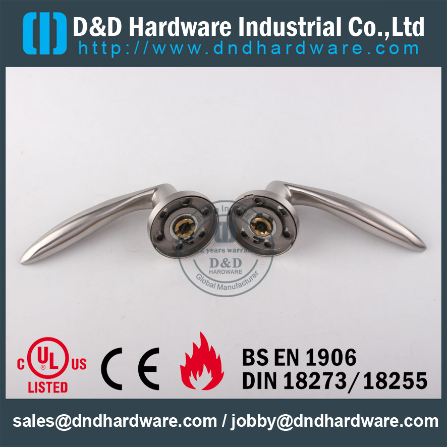 D & D Hardware-Konstruksi Pintu Tuas padat menangani DDSH026