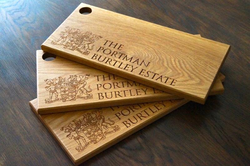 grabado del ranurador del CNC en la madera