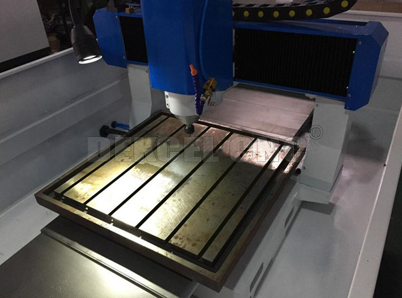 vector de funcionamiento del ranurador del CNC del grabado del molde de metal