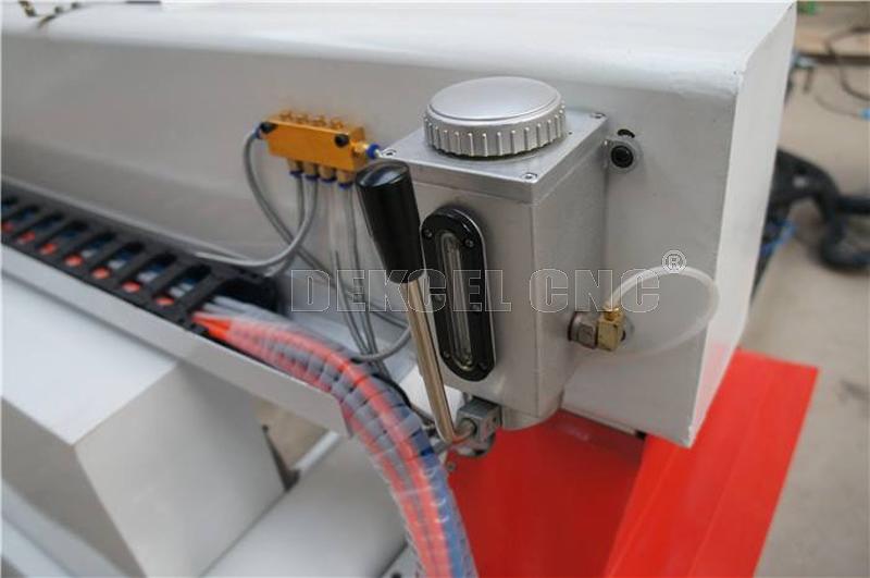 m&aacute;quina de grabado del CNC del cilindro