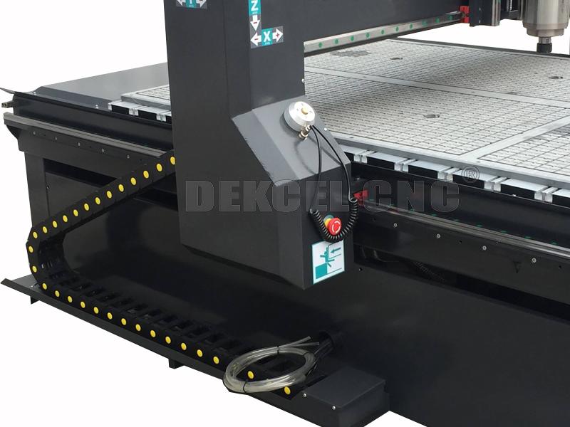 transmisi&oacute;n del engranaje del ranurador de madera del CNC