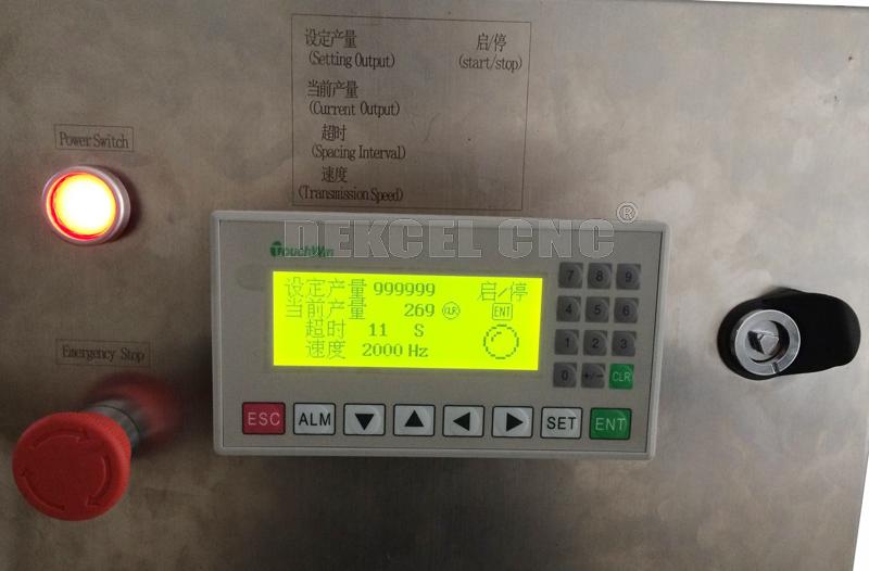 M&aacute;quina de la marca del laser de la fibra del vuelo para el sistema de control de la pluma