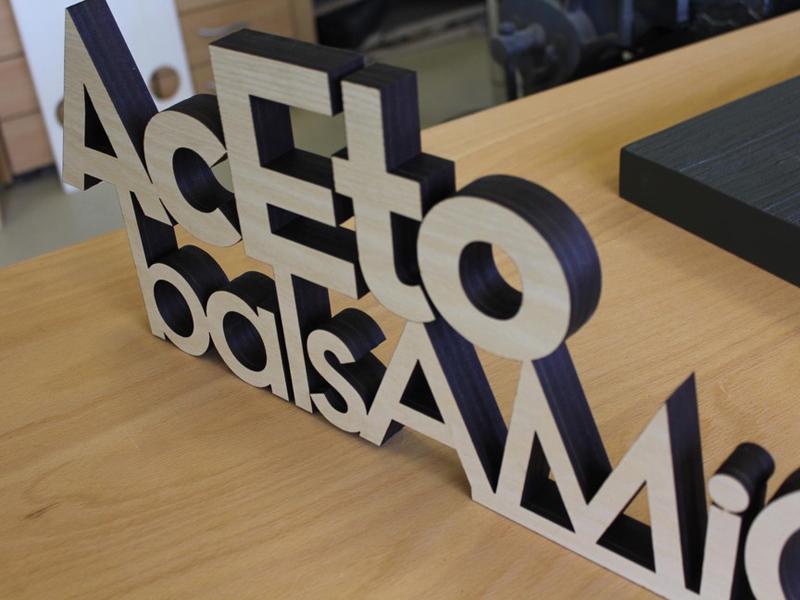 cortadora del laser de la letra de la madera contrachapada