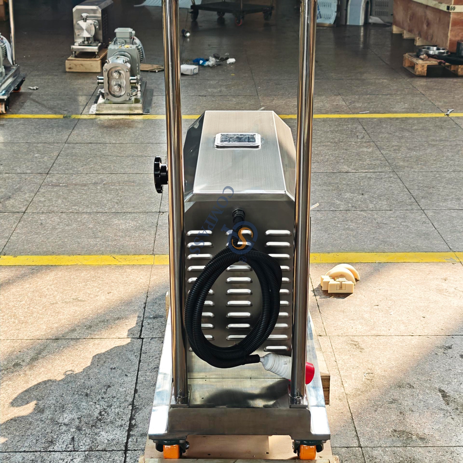 Синусоидальный насос Union End, 330 об/мин, 2,2 кВт SS316L с мобильной тележкой и шкафом управления