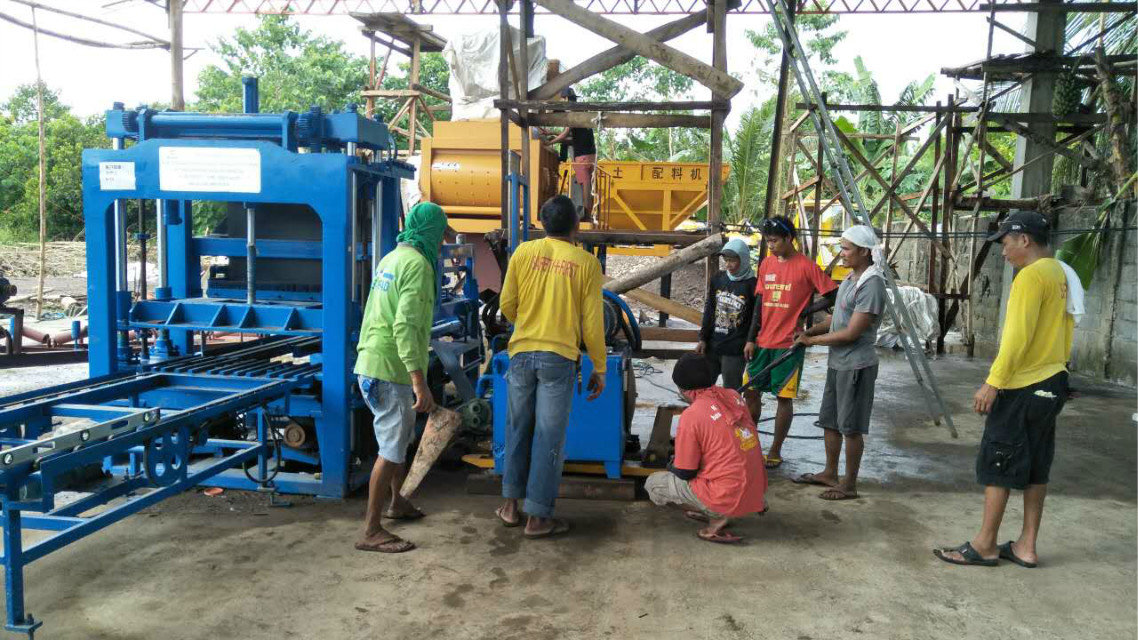 Machine du bloc QTY4-15 à Philippines (14)