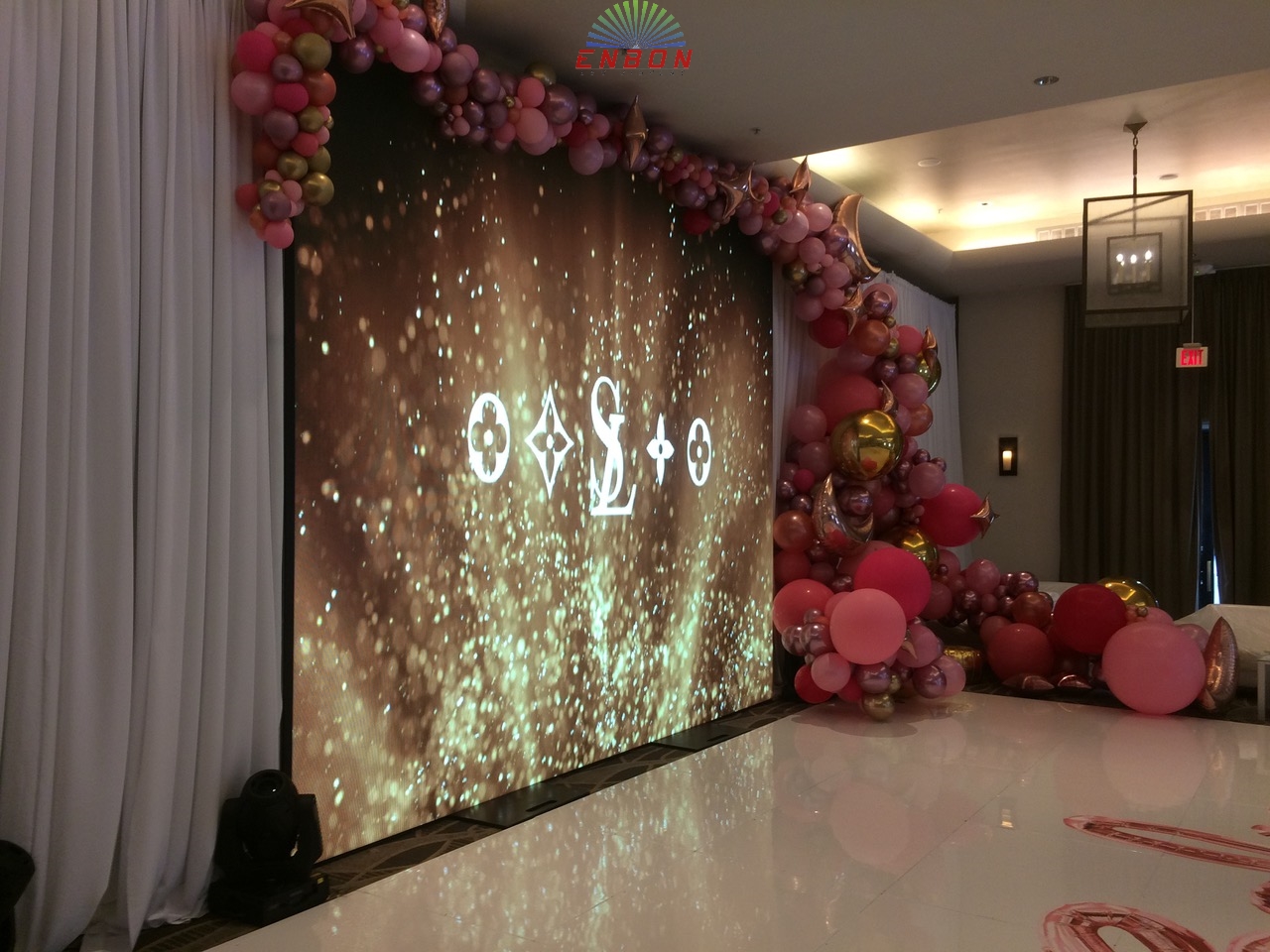 P3.91室内5x4米LED显示屏