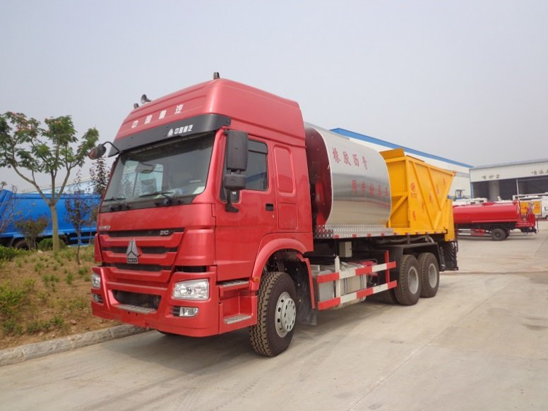 Carro síncrono del sellador de la viruta del asfalto de goma de Sinotruk 10000L Intelligentized