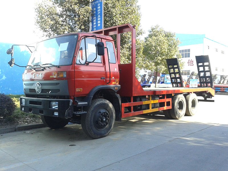 Carro plano del transporte del cargamento del uno mismo de la tonelada 210HP de la marca de fábrica 6X4 20 de Dongfeng