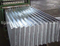 Precio de f&aacute;brica acanalado/trapezoidal galvanizado/azulejo de material para techos de acero del Galvalume para Sierra Leona
