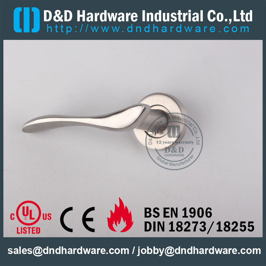D & D Hardware-Door Fitting SSS maçaneta da porta sólida DDSH014
